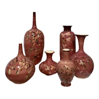 Burgundy Ceramic Vase Set with Raised Floral Patterns01