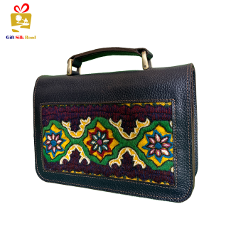 Handmade Leather Bag with Pateh Elegant Black and Floral03