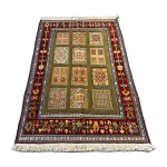 Handwoven Kheshti rug with Geometric Pattern02