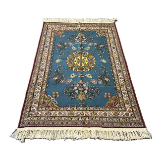 Handwoven Toranji Vase Design Rug02