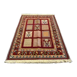 Handwoven Honeycomb Kheshti Frame Rug03